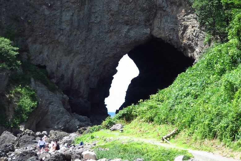 山陰海岸ジオサイト<猫崎半島>をウオーク | 但馬の情報発信 山陰海岸ジオサイト<猫崎半島>をウオーク | 但馬の情報発信