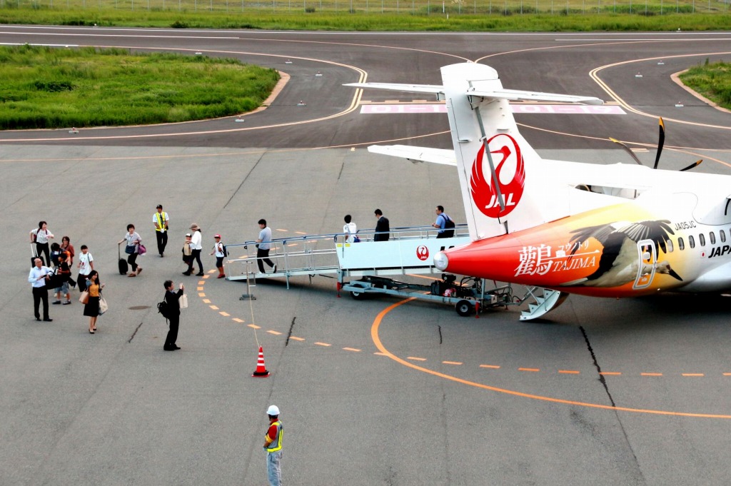 コウノトリ但馬空港2019 コウノトリ号フォトコンテストの結果が発表 但馬の情報発信ポータルサイト 但馬情報特急 コウノトリ但馬空港2019 コウノトリ号フォトコンテストの結果が発表 但馬の情報発信ポータルサイト 但馬情報特急