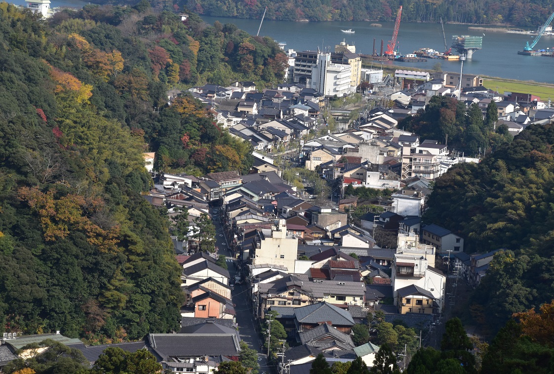 震災から復興した歴史ある温泉街 城崎の裏通りを歩く 但馬の情報発信ポータルサイト 但馬情報特急