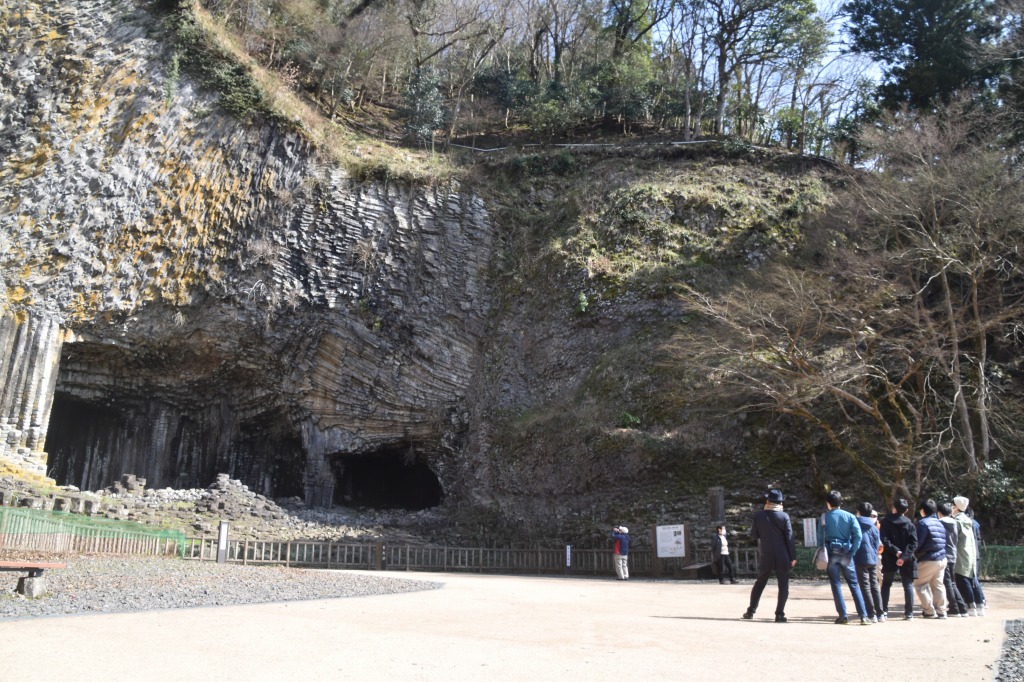 山陰海岸ジオパーク 玄武洞で火山噴火や溶岩流の実験ができる 但馬の情報発信ポータルサイト 但馬情報特急